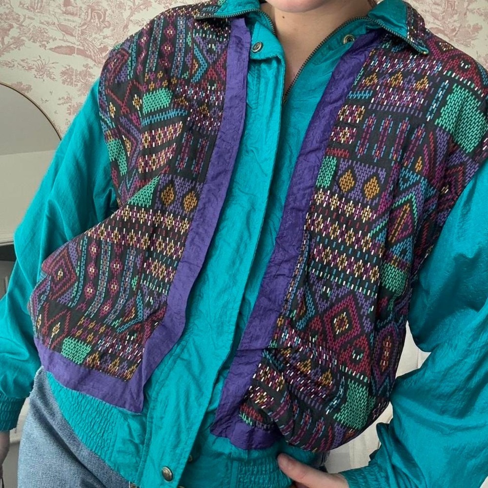 Vintage 90s Jennifer Moore Activewear teal &β aztec print windbreaker jacket - Picture 2 of 5